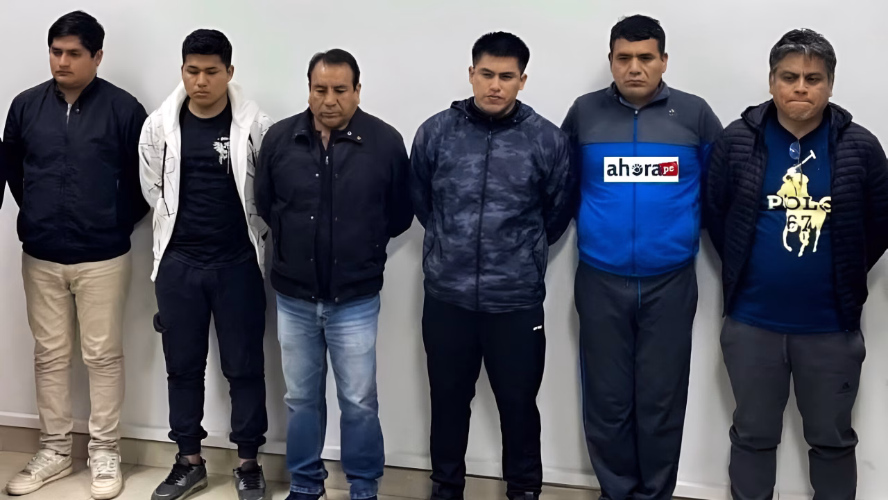 Capturan a Seis Policías Involucrados en Banda Criminal de Extorsión y Narcotráfico en San Juan de Miraflores